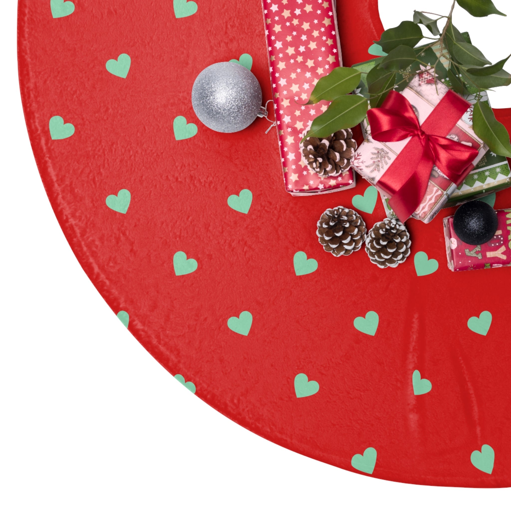 Festive Hearts: Chiasmas Tree Skirt - Love & Latte Co.